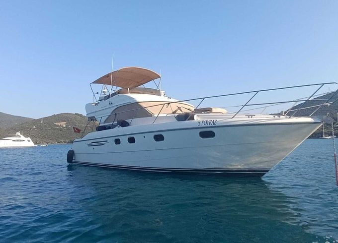 Motorboat Princess 46 600hp