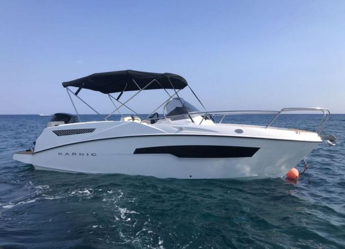 Motorboat Karnic Sl 601 200hp