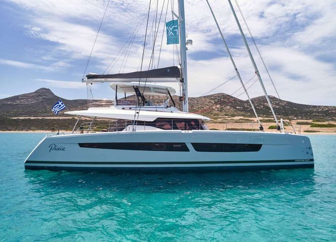 Catamaran Fountaine Pajot Alegria 67 19.49m
