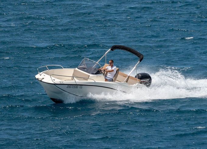 Motorboat Quicksilver Activ 605 Open 150hp