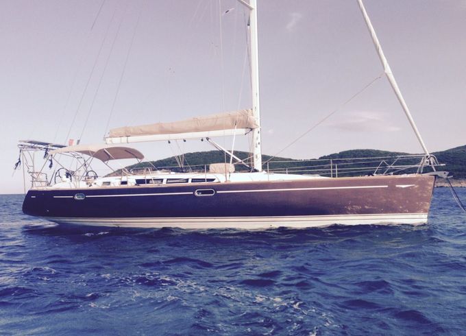 Sailboat Jeanneau Sun Odyssey 49 (4 cab) 14.98m
