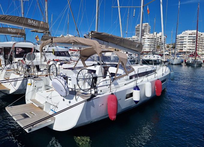 Sailboat JEANNEAU SO 440 13.41m