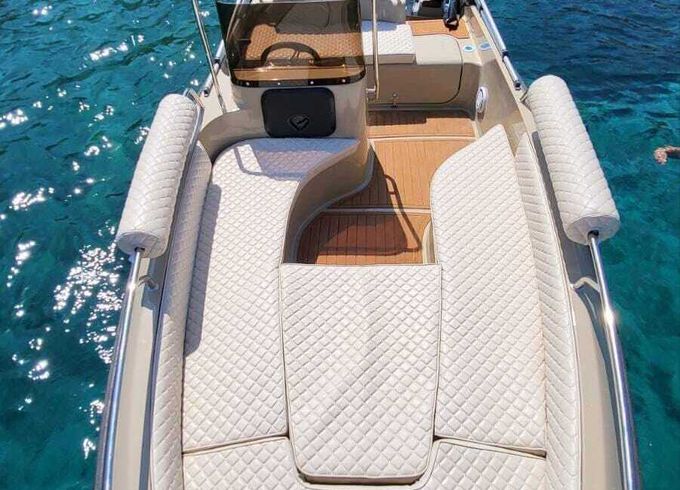 Boat without licence  Isatek "Velvet 4" Cobra 495 30hp