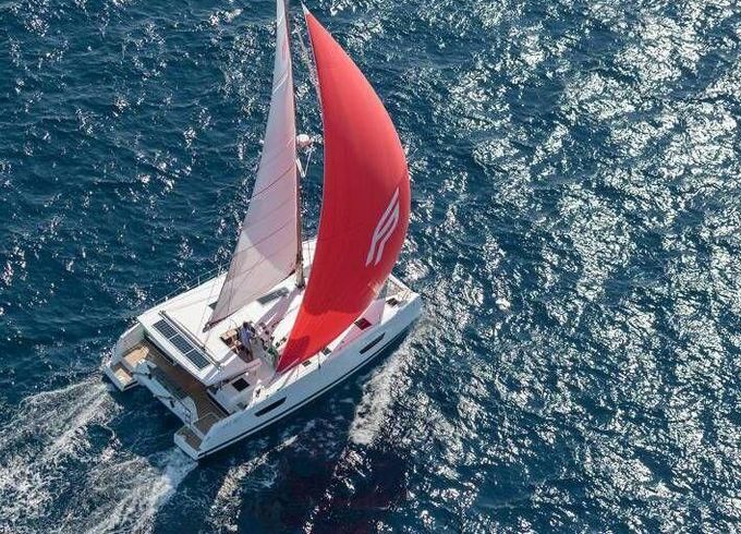 Catamaran Fountaine Pajot Isla 40 12m