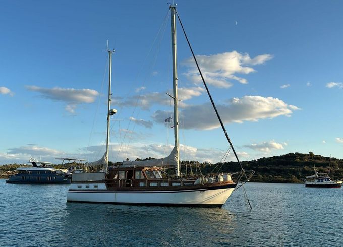 Sailboat Seafinn 43 14m