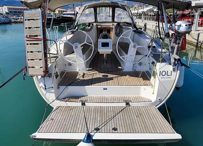 Sailboat Bavaria Cruiser 41 12m