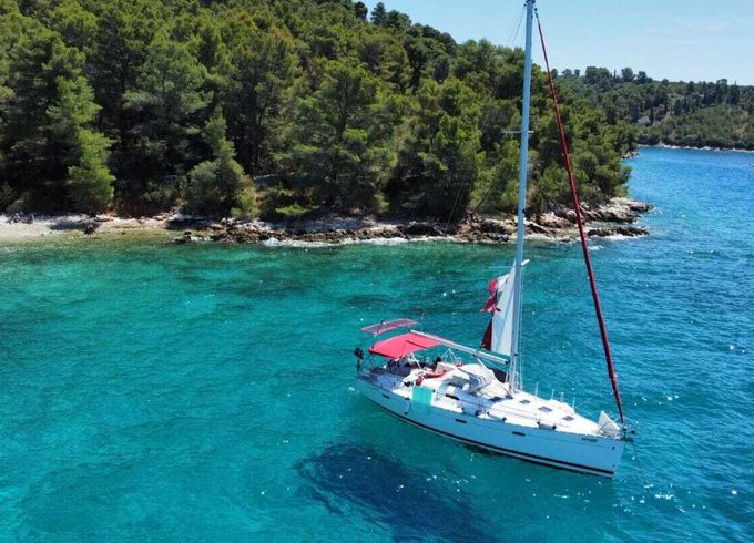 Sailboat BENETEAU 393 12m