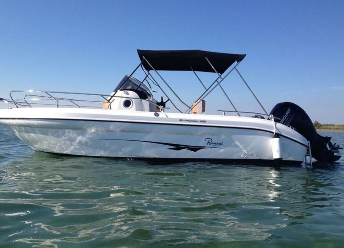 Motorboat Ranieri Shadow 22 150hp