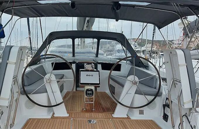 Sailboat Hanse Yachts Hanse 418 - 3 cab. 12.4m