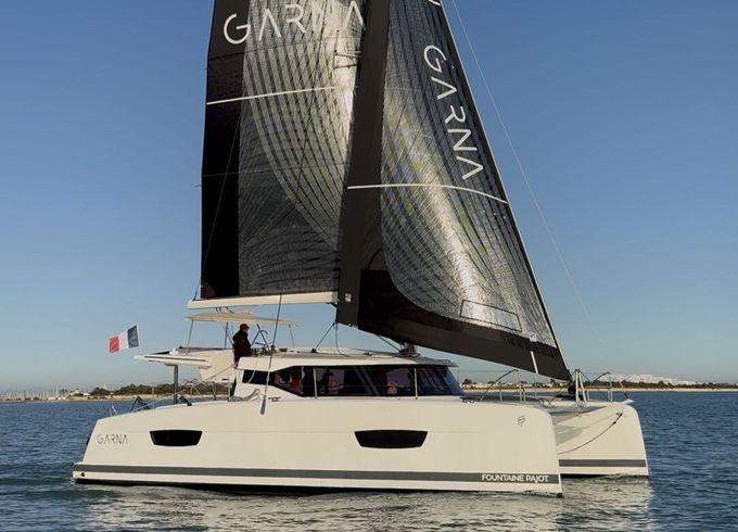 Catamaran Fountaine Pajot Isla 40 12m