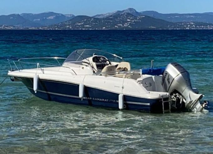 Motorboat Jeanneau CAP CAMARAT 7.15 WA 200hp