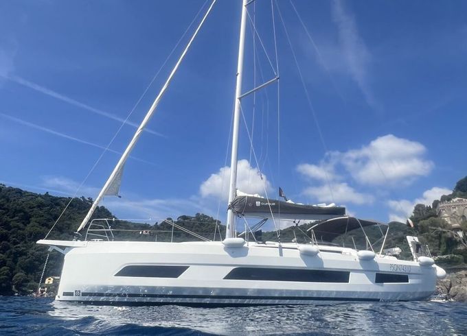 Sailboat Dufour 41 12.75m