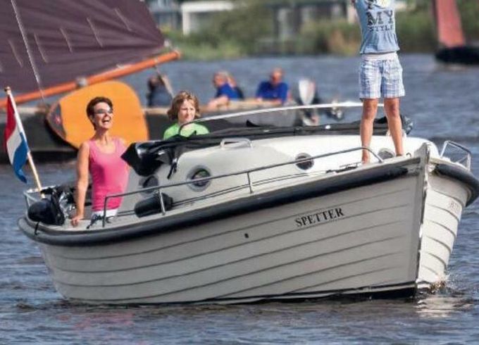 Motorboat Rivercruise Hardtop 15hp