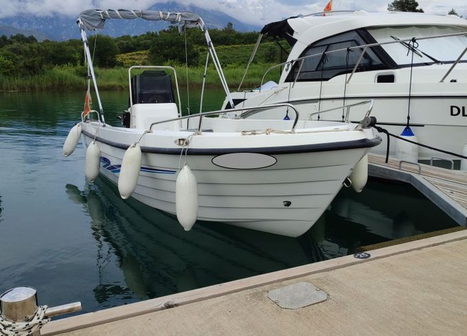 Motorboat Poseidon 510T 40hp
