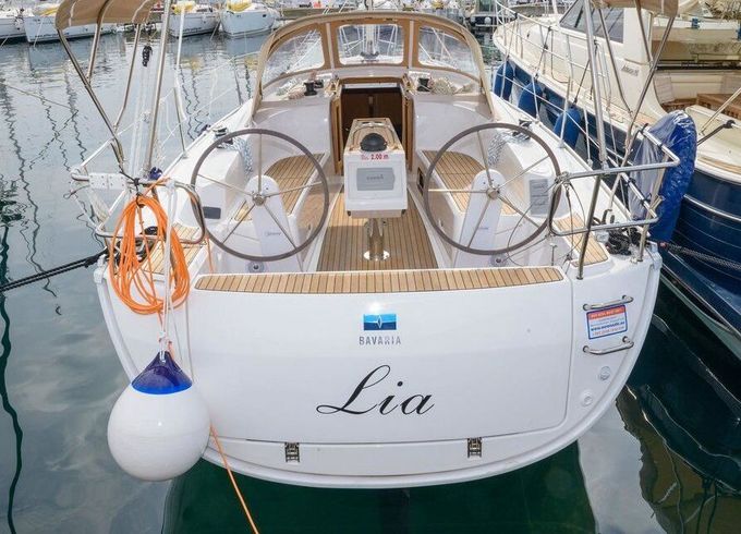 Sailboat BAVARIA 34 CRUISER 9.99m