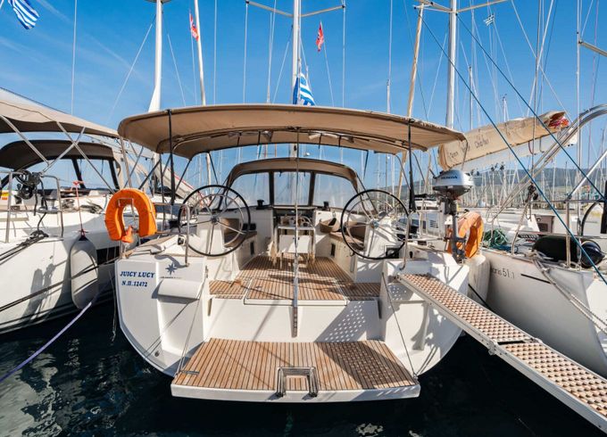 Sailboat Jeanneau Sun Odyssey 519 15.38m