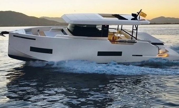 Motorboat DeAntonio Yachts D50 Coupé 1200hp