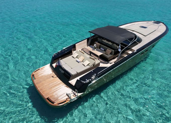 Motorboat CNM CONTINENTAL 50 1600hp