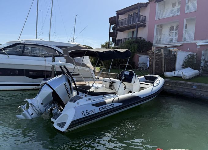 Motorboat Grand GOLDEN LINE 650 200hp