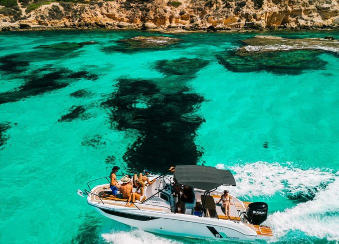 Motorboat Beneteau Flyer 8 300hp