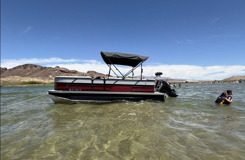 2023 23 FT TRIFECTA TRITOON MER 150 HP