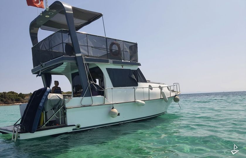 Custom Made Motoryacht