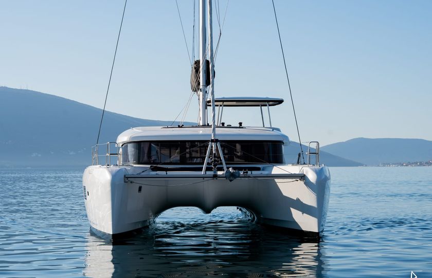 Lagoon 42