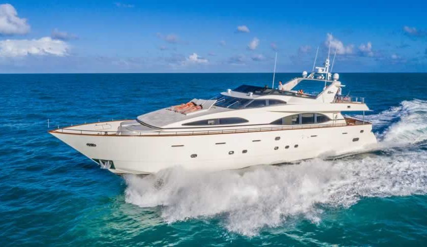 100 Azimut w/ Jacuzzi + 2 Jetskis
