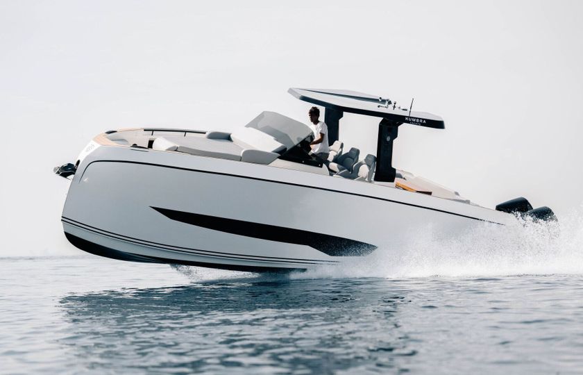 Motorboat KUMBRA 34 600hp