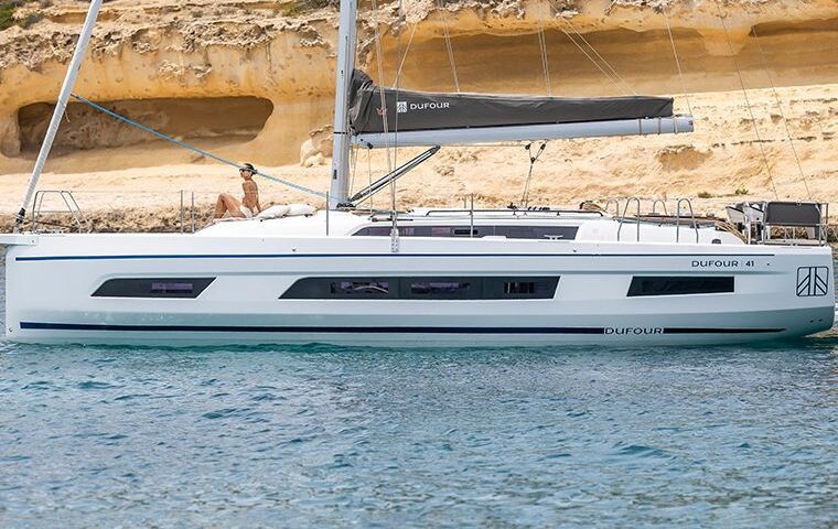 Sailboat Dufour 41 11m