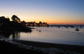 Arzon port